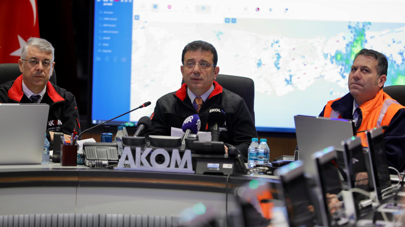 İBB Başkanı İmamoğlu, kar yağışı nedeniyle vatandaşları uyardı, gece saatlerine dikkat çekti