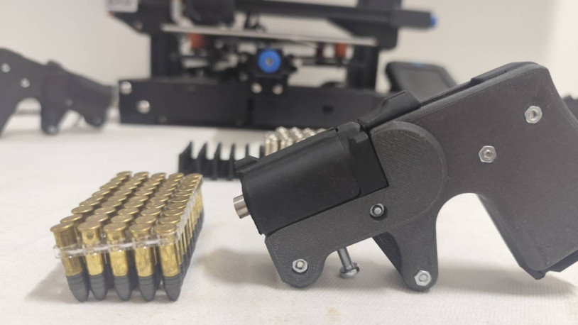 3 boyutlu yazıcıyla suikast silahı üreten şüpheliye gözaltı