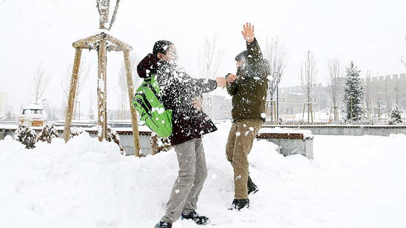 Bingöl'de eğitime kar engeli