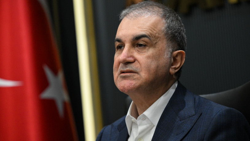 Ömer Çelik'ten Özgür Özel'e tepki: Demokratik siyasi sözlükte 'cunta eşittir CHP' yazar