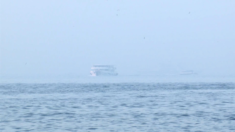 İstanbul Boğazı sis nedeniyle gemi trafiğine kapatıldı