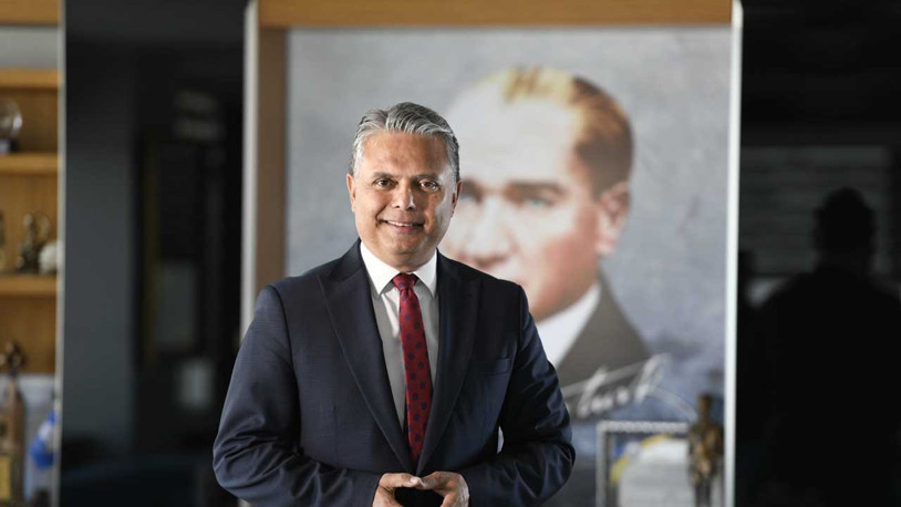 Muratpaşa Belediye Başkanı Ümit Uysal, CHP Genel Başkanlığına adaylığını açıkladı