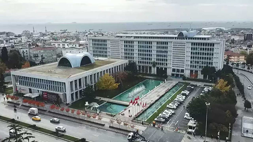 İBB'den reklam panoları izni alımında 4 milyar liralık kamu zararı iddiası