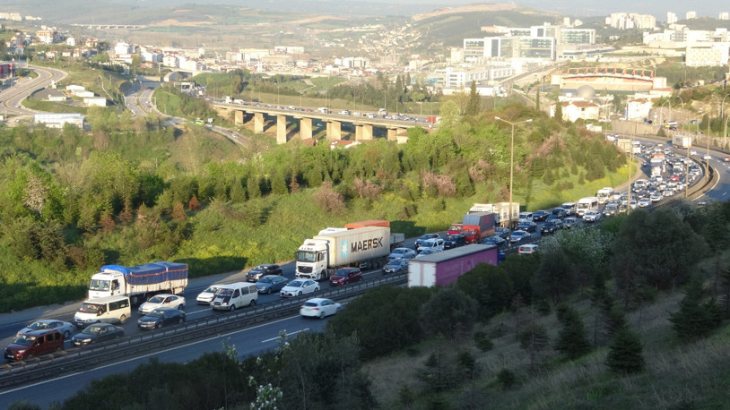 TEM'in Kocaeli geçişinde 'bayram dönüşü' yoğunluğu