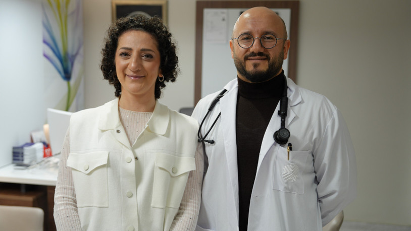 Elle muayenede memesinde kitle olduğunu öğrendi; tedaviyle kanseri yendi