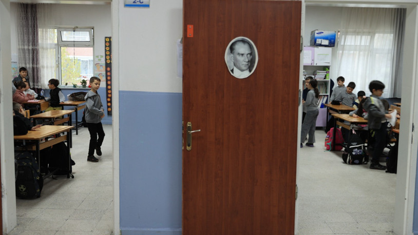 Okullarda ikinci ara tatil sonrası ilk ders zili çaldı