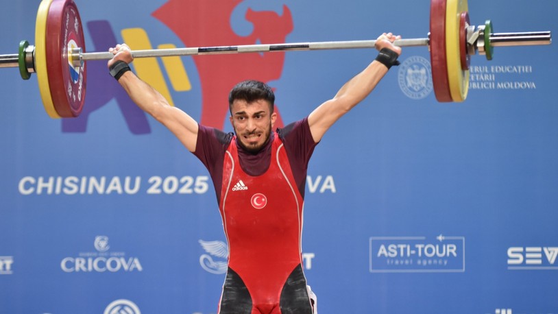 Avrupa Halter Şampiyonası'nda Harun Algül koparmada altın madalya kazandı