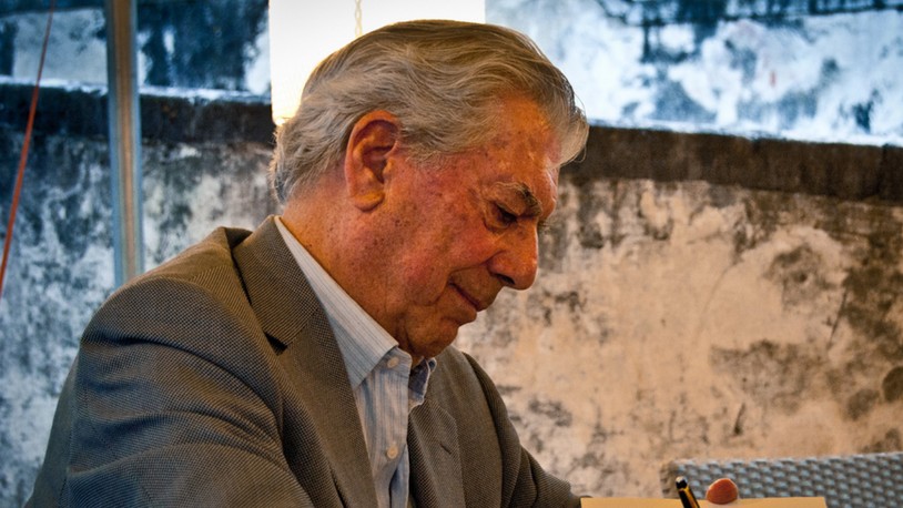 Perulu Nobel Edebiyat Ödülü sahibi yazar Mario Vargas Llosa hayatını kaybetti
