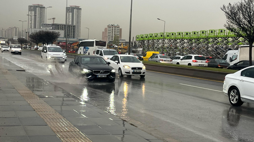 Ankara'da sağanak etkili oldu