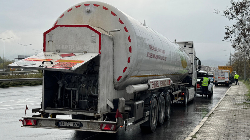 LNG yüklü tankerdeki gaz kaçağı korkuttu