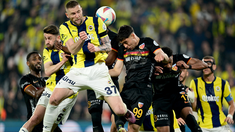 Fenerbahçe’den zirve yarışında kritik puan kaybı