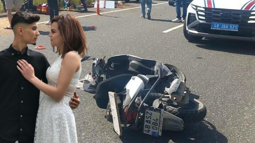 Otomobilin çarptığı motosikletteki çift öldü