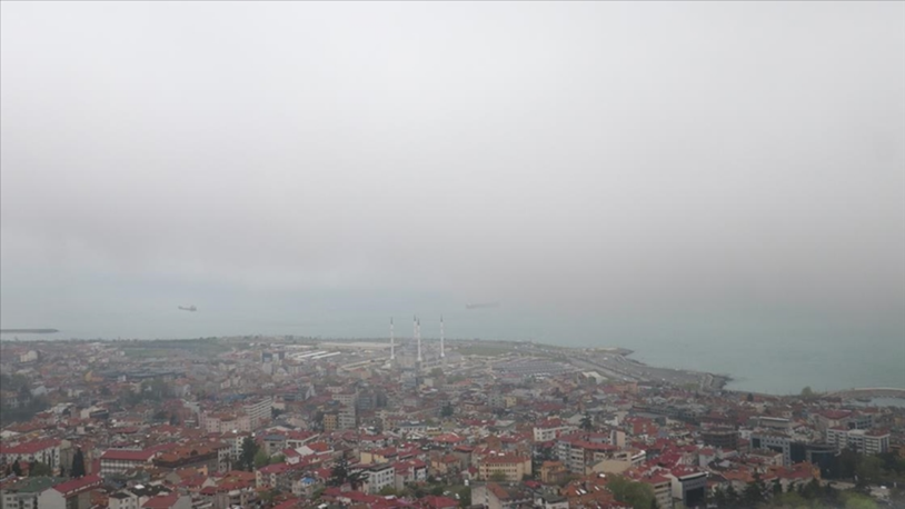 Trabzon'da hava ulaşımına sis engeli