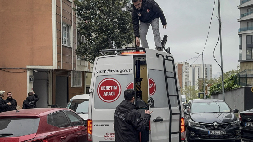 Çevre, Şehircilik ve İklim Değişikliği Bakanlığı ekipleri Küçükçekmece'de hasar tespit çalışması yaptı