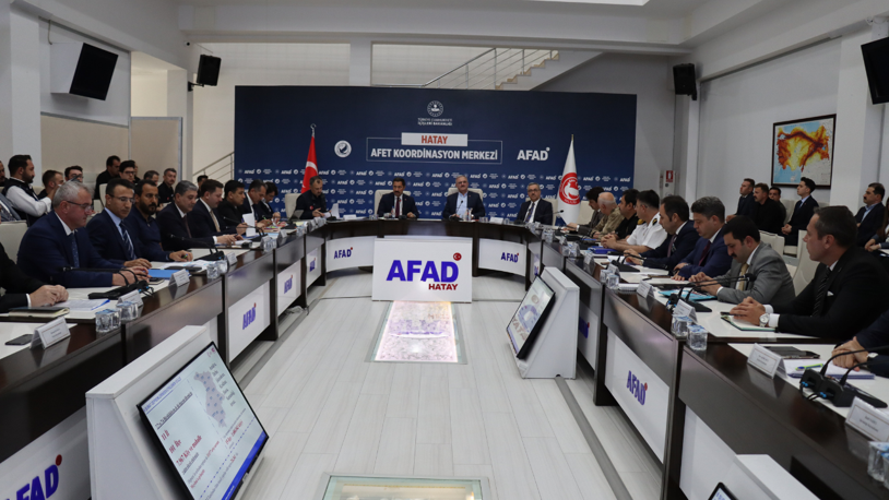 İçişleri Bakan Yardımcısı Karaloğlu, Hatay'da incelemelerde bulundu