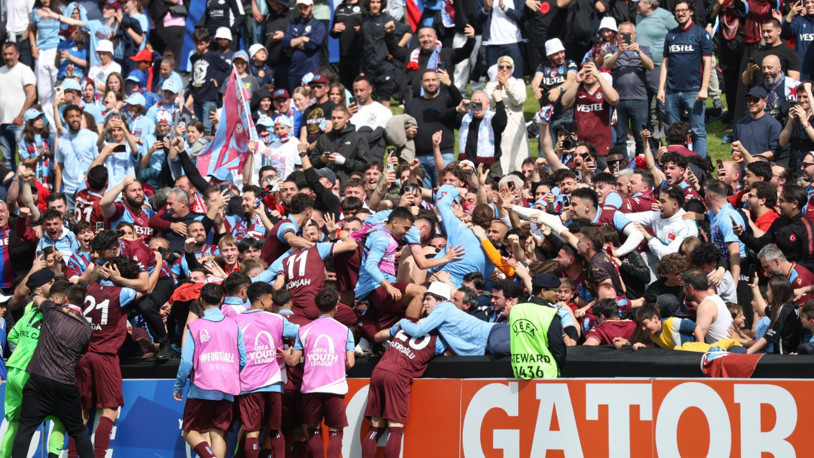 Trabzonspor U19 finalde! Taraftardan coşkulu kutlama