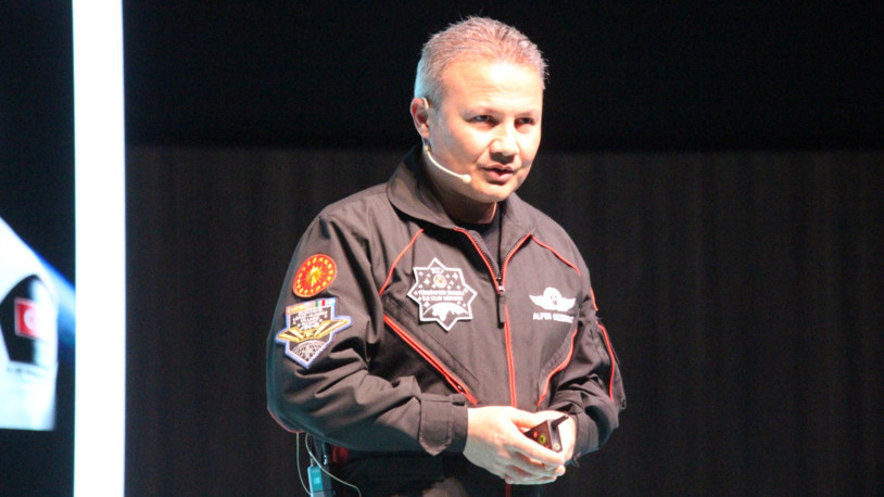 Alper Gezeravcı: Ekvator hattının civarında kendi ülkemiz kontrolünde bir uzay limanı projesi üzerinde çalışıyoruz