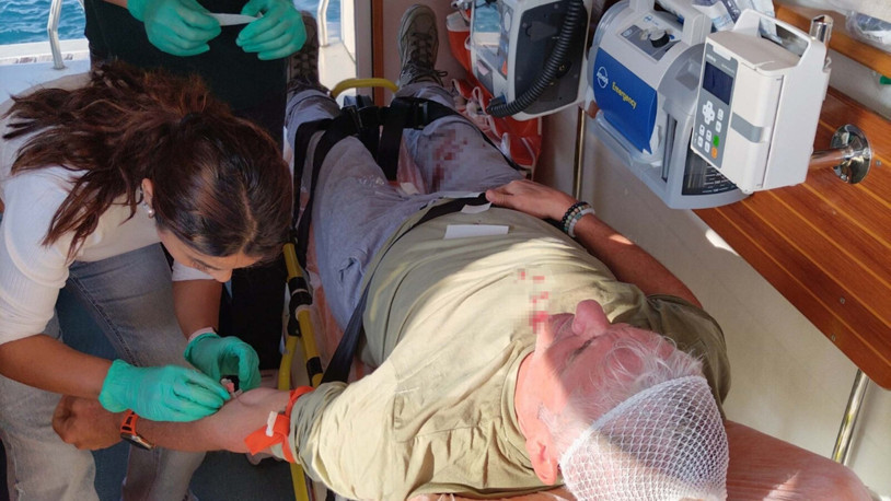 Yaralanan Alman turist, deniz ambulansıyla adadan tahliye edildi