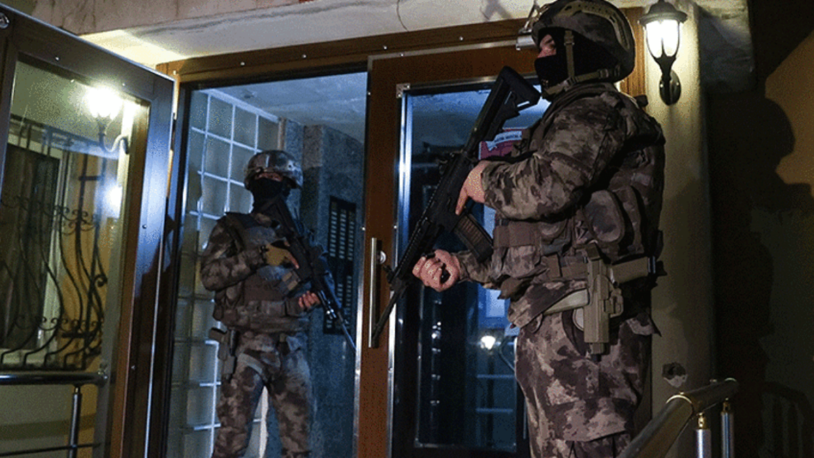 İstanbul'da terör örgütlerine operasyon: 14 kişi yakalandı