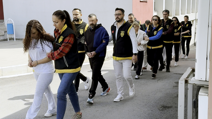 Fuhuş şebekesi çökertildi; 72 milyon liralık mal varlığına tedbir konuldu, 12 kadın kurtarıldı