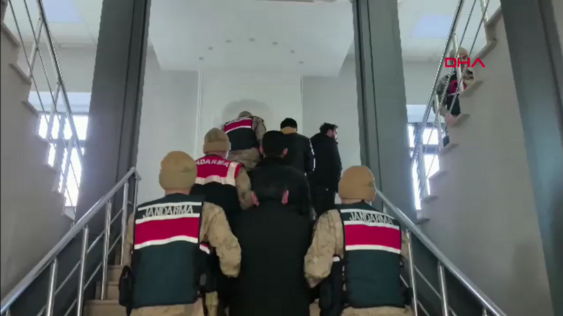 Ülke genelinde denetimlerde 547 düzensiz göçmen ve 21 organizatör yakalandı