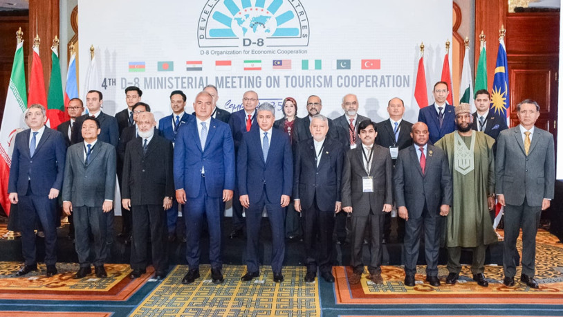 D-8 ülkeleri turizm bakanları Kahire’de bir araya geldi