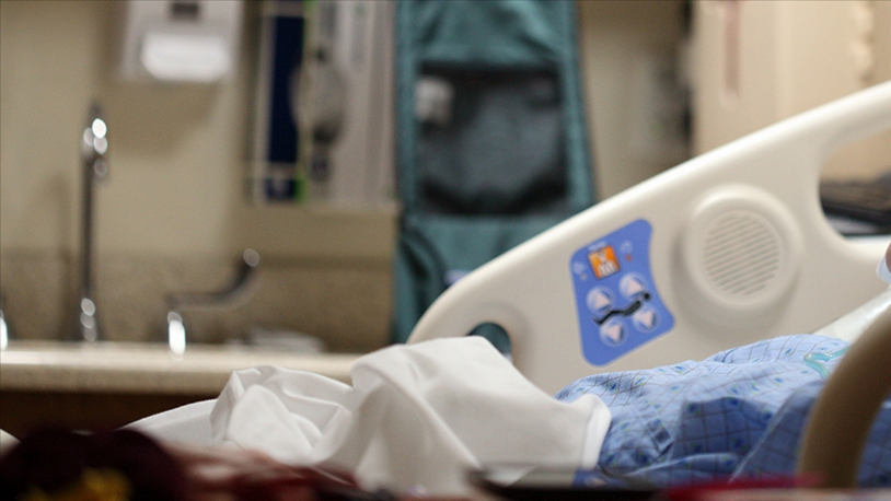 Depresyondan bilinci kapanmıştı; 56 gün sonra uyandı! 'Hasta kaskatı kesilmiş şekilde yatıyordu'