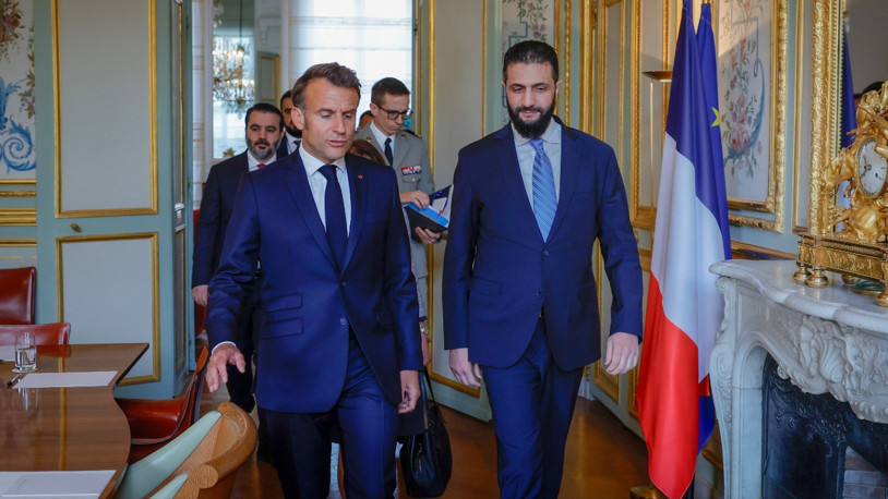 Macron: AB, Suriye'ye yönelik ‘yaptırımları kademeli olarak kaldırmaya’ devam edecek