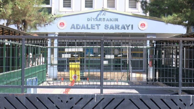 Gitmediği uzlaşma görüşmesinde avukatı vuruldu