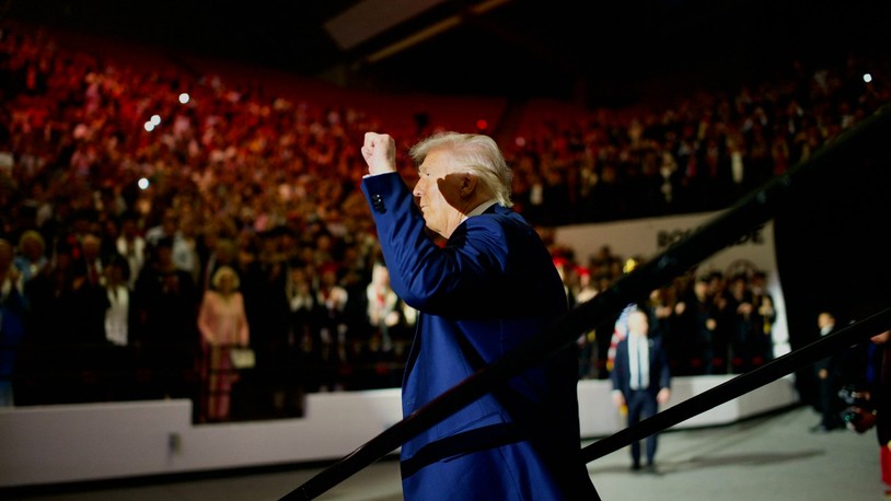 Trump, göçmenler için 'ABD dışına ücretsiz uçuş' kararnamesini imzaladı