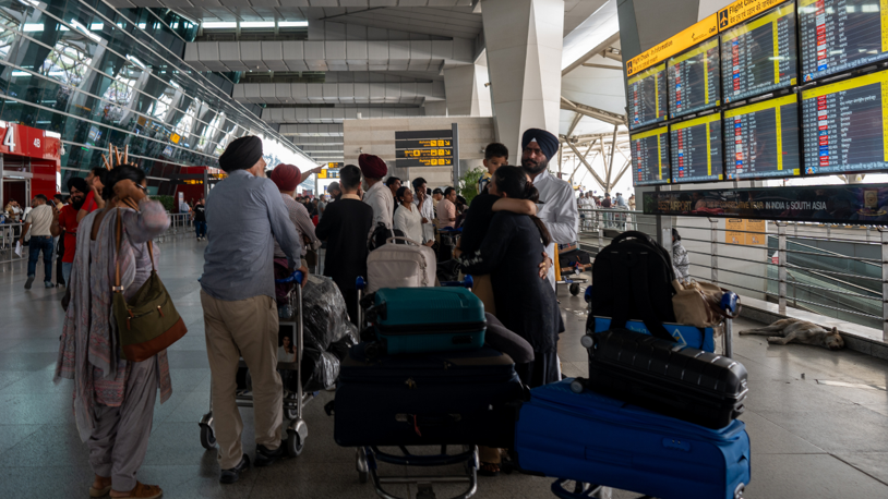 Hindistan'daki 32 havalimanında uçuşlar yeniden başladı