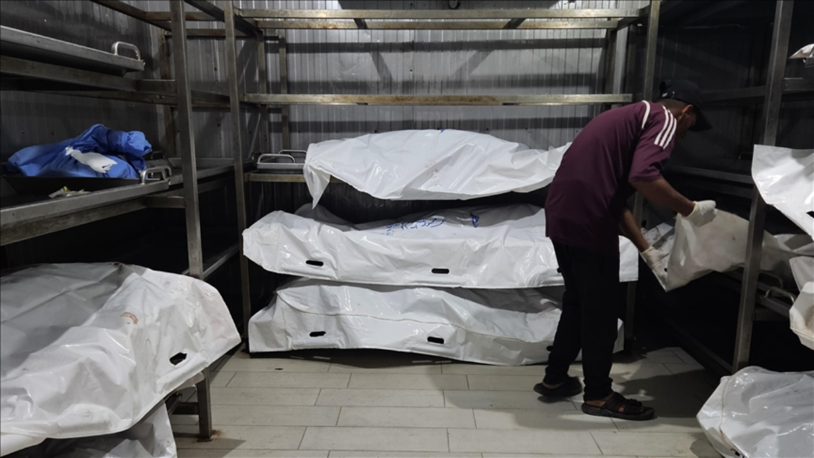 İsrail'in gece boyunca Gazze'ye düzenlediği saldırılarda 51 kişi öldü