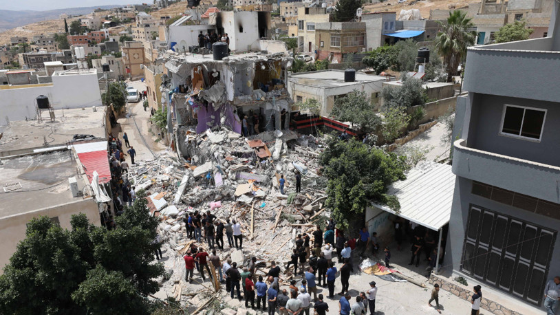 İsrail ordusunun Batı Şeria'da bombaladığı evde 4 Filistinli öldü