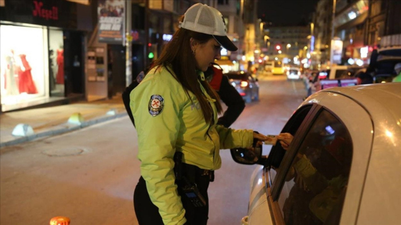 'Huzur İstanbul' denetimlerinde 1039 kişi gözaltına alındı