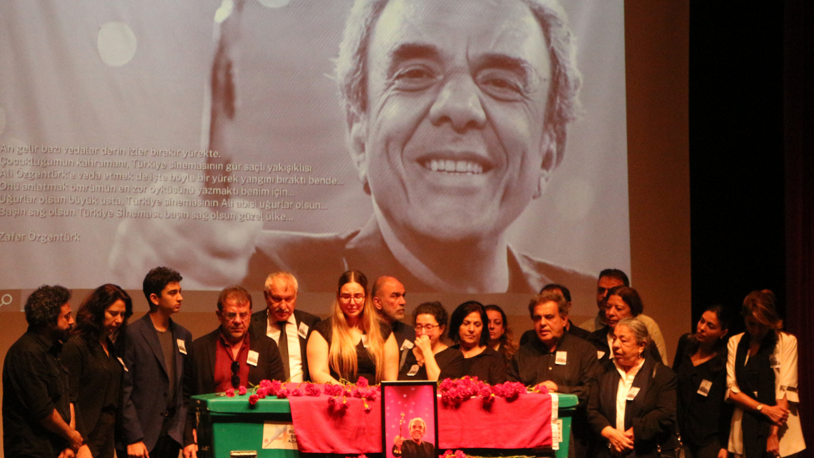 Türk sinemasının usta ismi Ali Özgentürk son yolculuğuna uğurlandı