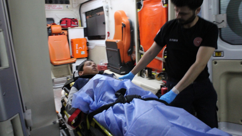 15 yaşındaki çocuk, 12 yaşındaki arkadaşını havalı tüfekle bacağından vurdu