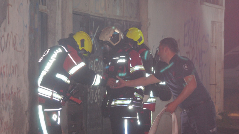 Balıkesir’de metruk binada yangın: 1 kişi ve 1 köpek öldü