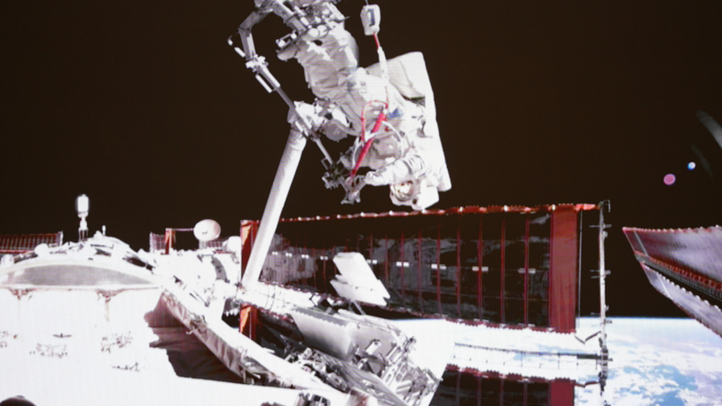 'Shenzhou-20' mürettebatı ilk uzay yürüyüşünü tamamladı