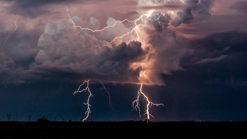 ABD'de fırtına: 160 binden fazla kişi elektriksiz kaldı