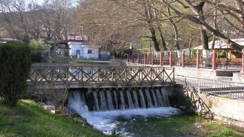 Yunanistan'da 3 yerleşim biriminde olağanüstü hal ilan edildi