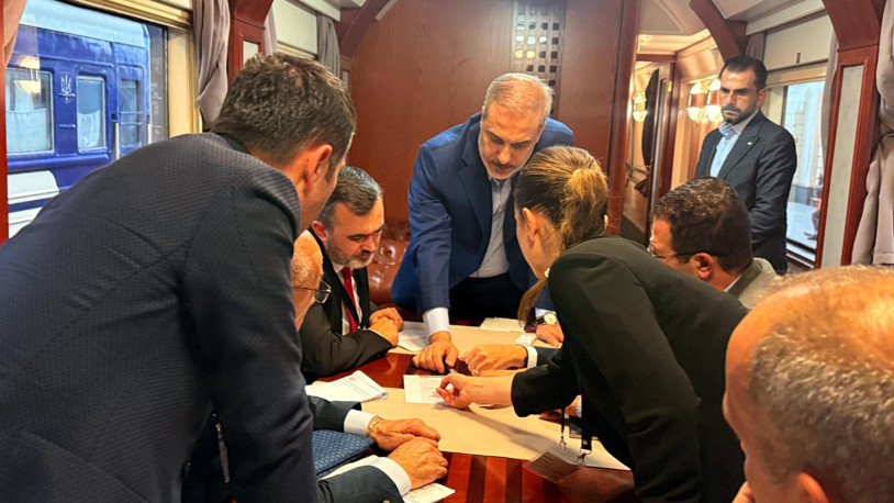 Bakan Fidan, Kiev'den trenle döndü