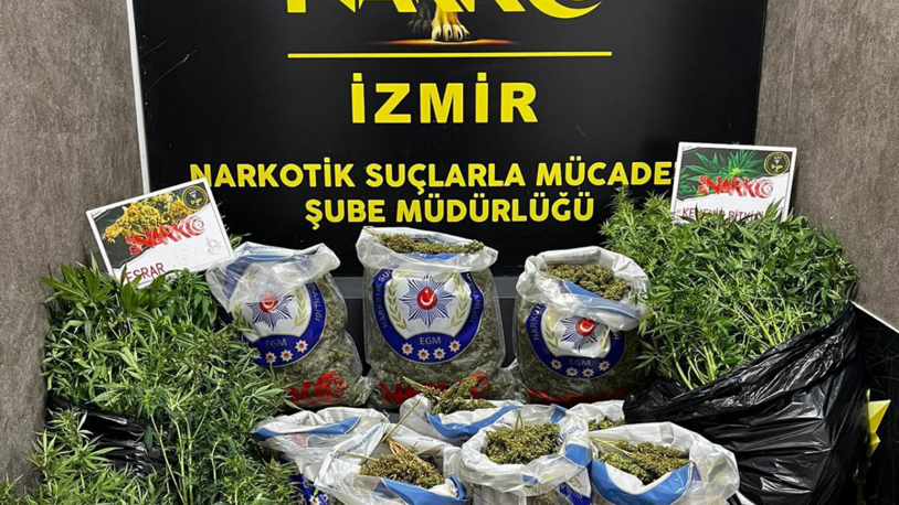 İzmir'de uyuşturucu operasyonlarında yakalanan 6 şüpheli tutuklandı