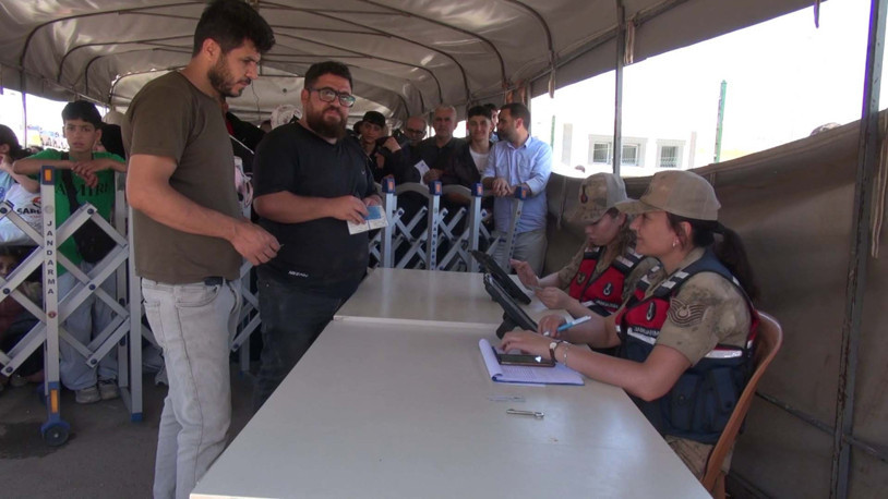 Cilvegözü’nde Suriyelilerin Kurban Bayramı yoğunluğu