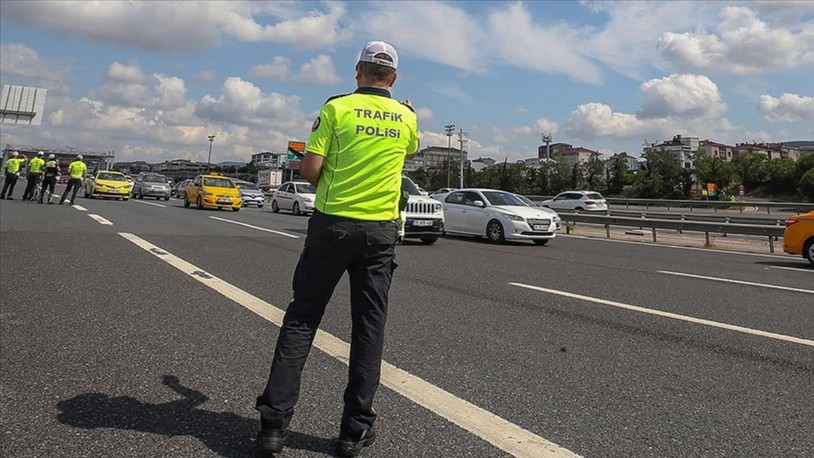 Trafikte bayram önlemleri kapsamında ağır taşıtlara kısıtlama