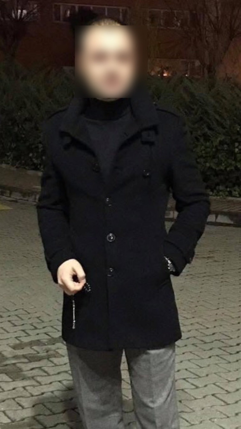 Önce beraber yaşadığı kadını bıçakladı sonra kadının babasını silahla vurdu - Resim : 1