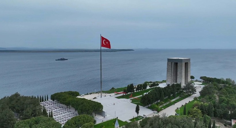 Atatürk'e Çanakkale'de sunulan raporda dikkat çeken ifadeler yer aldı: Ölmediğime teessüf ediyorum kumandanım - Resim: 9