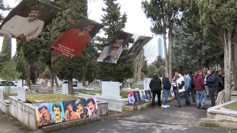 Müslüm Gürses ölümünün 12’nci yıldönümünde kabri başında anıldı - Resim : 1