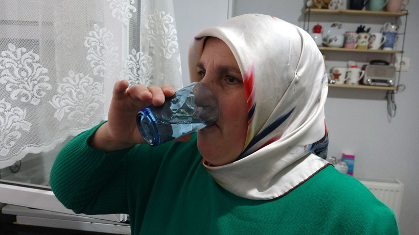 30 yıldır nisan yağmurunu şifa niyetine içiyor - Resim : 1