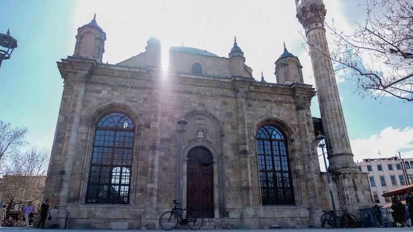Pencereleri kapısından büyük Aziziye Camii’ne turist ilgisi - Resim: 7