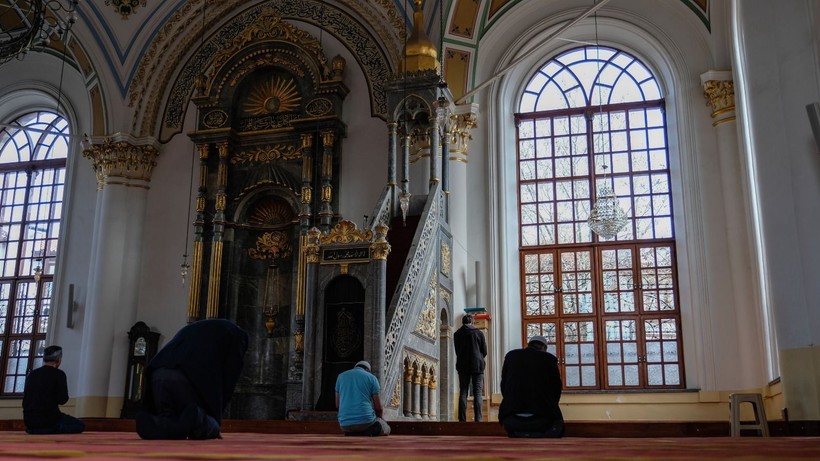 Pencereleri kapısından büyük Aziziye Camii’ne turist ilgisi - Resim: 6